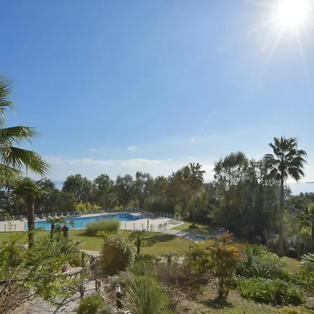 A Favorite Cannes Riviera Between Sea & Trees Loft Type! *